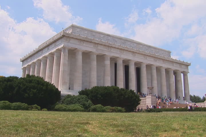 NTSC: Lincoln Memorial - zoom in