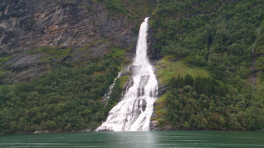 geiranger fjord