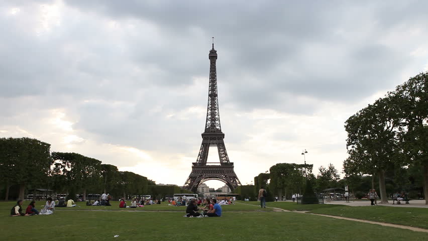 Timelapse Footage of the Eiffel Tower in Paris