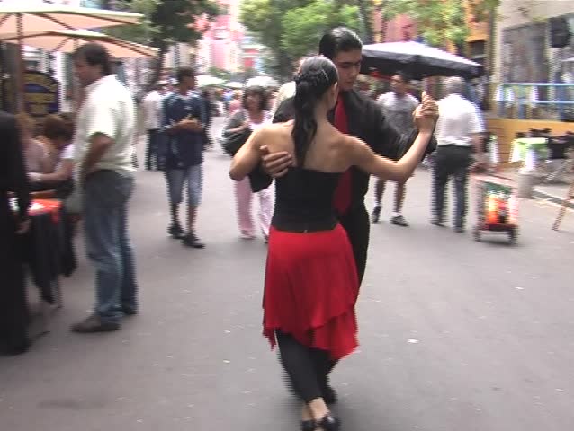 Street Tango, performed by a young argentine couple in La Boca, Buenos Aires - DV 4:3, Panasonic NV-GS 500 (3 CCD)