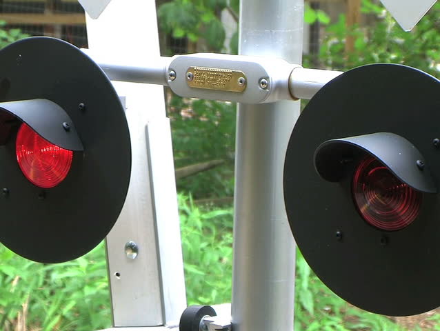Railroad Signal 02 - crossing barriers going down, audio from external microphone. 