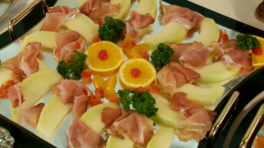 Cold appetizer platter
