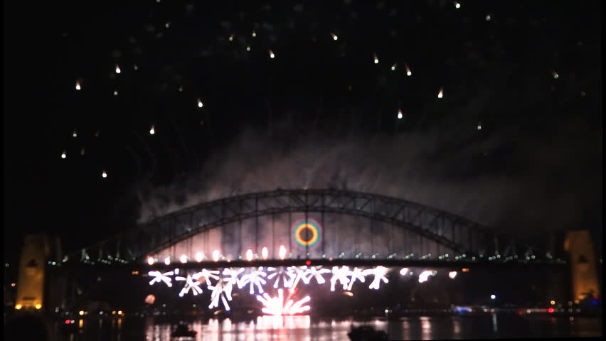 New Years Eve fireworks on Sydney Harbour Bridge at 60fps-3