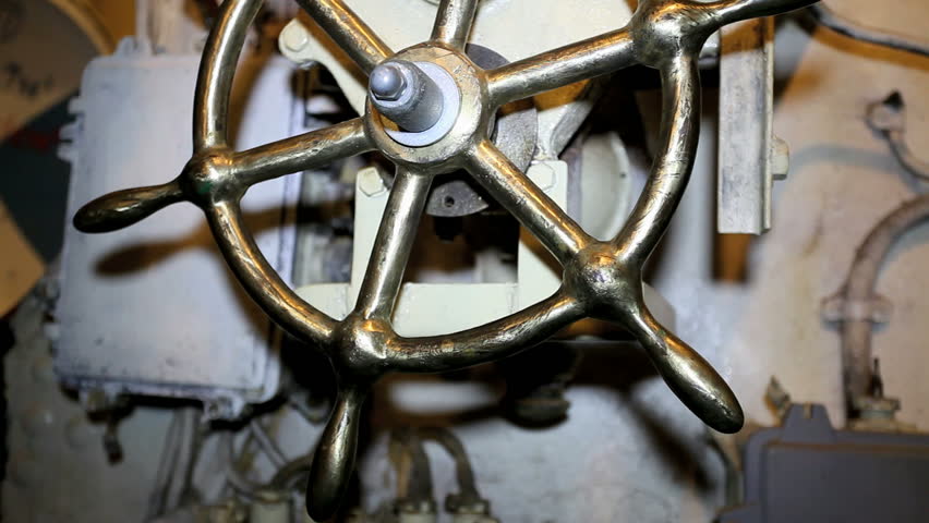 Central control submarines with 189, steering wheel depth of immersion and emersion