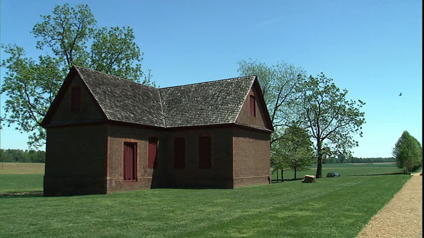 Circular pan of the grounds of the Shirley Main House in Shirley, Virginia