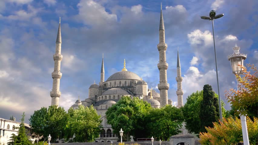 Timelapse, Spring clouds over Blue Mosque 
