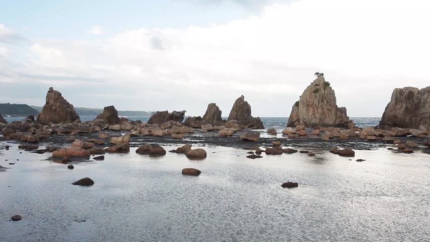 Resultado de imagem para Hashikui-Iwa