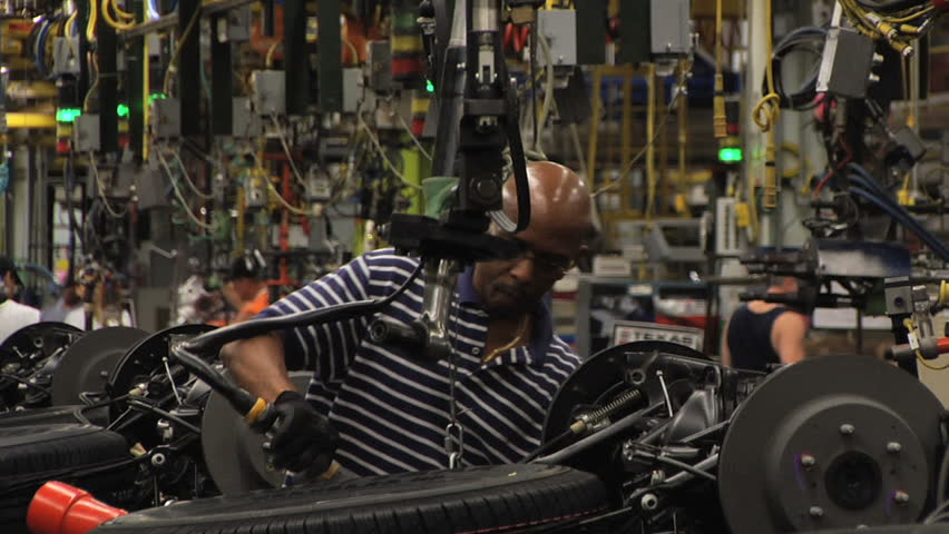 ARLINGTON, TEXAS - Auto workers assemble Sports Utility Vehicles at the General Motors Assembly plant in Arlington, Texas, August 2007.