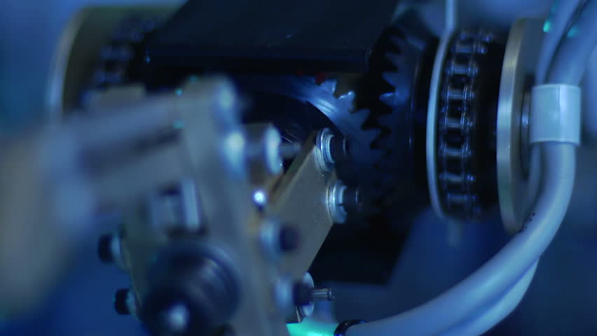 Robotic Arm & Gears - Speed Ramp
A speed ramp shot of gears on a robotic arm moving. 