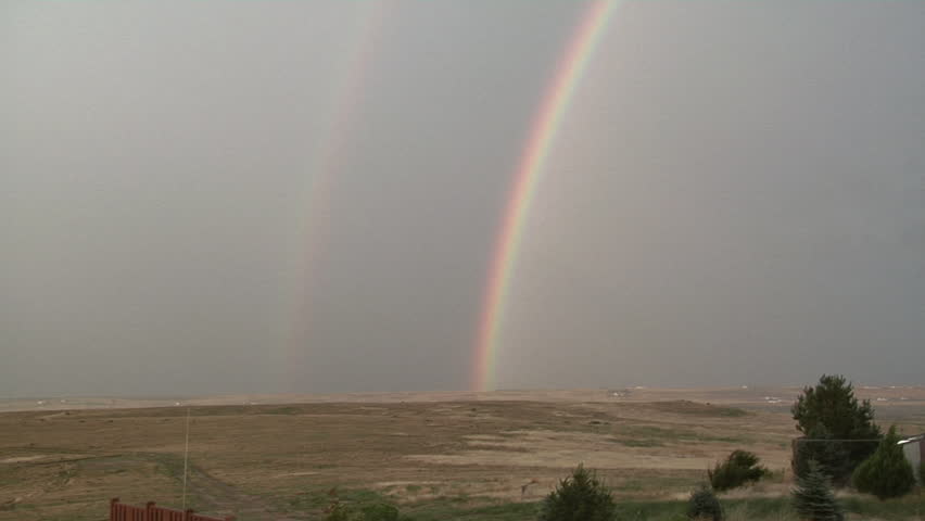 Zoomin' the Bow. Zoom in on the primary rainbow