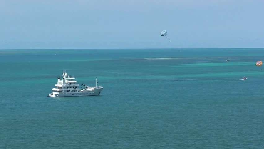 Parasailing with Boats in Key West Waters