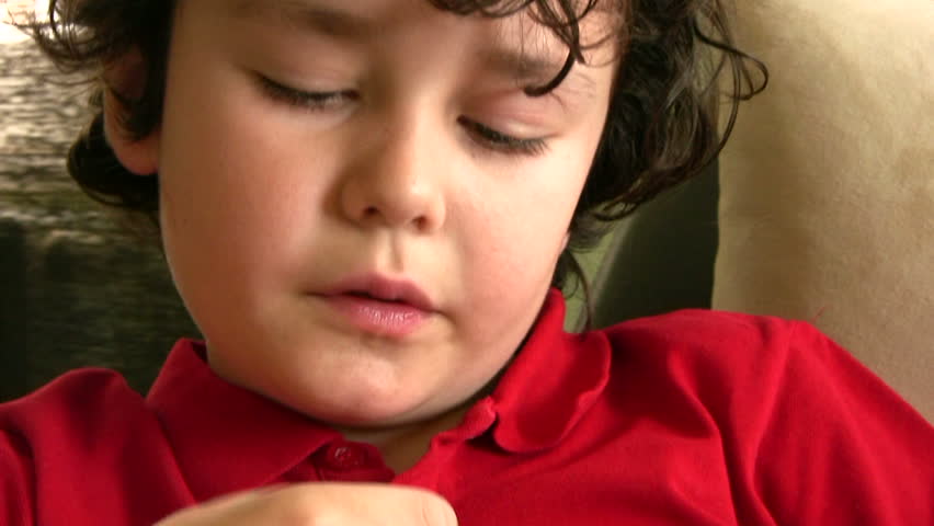 Child eating unhealthy foods