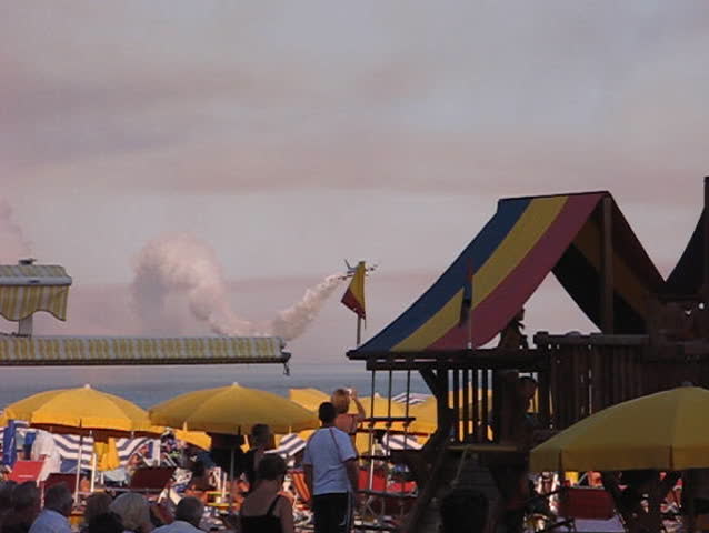 Airshow: Single Jet Manoeuvre