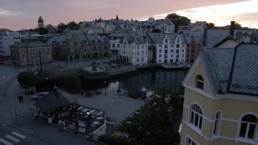 Header of centrum