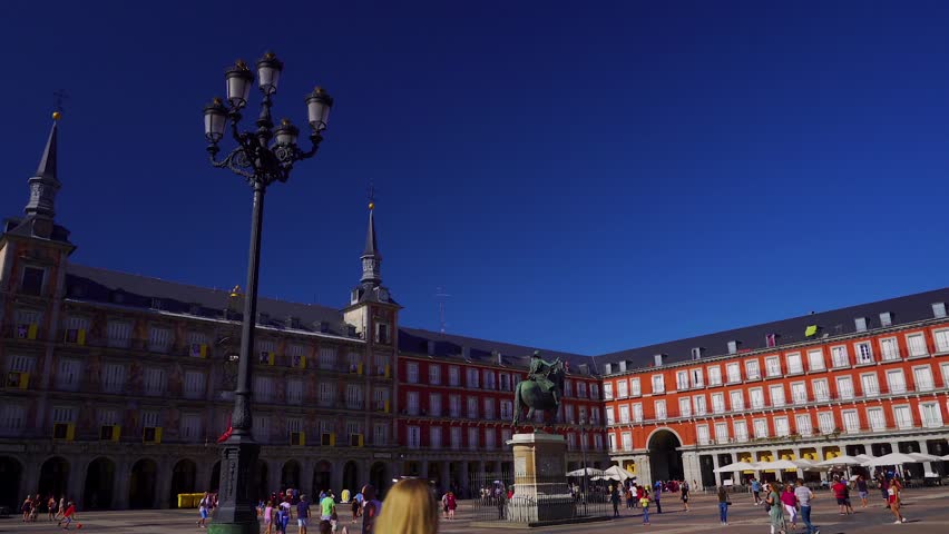 Plaza Mayor in Madrid, Spain image - Free stock photo - Public Domain ...