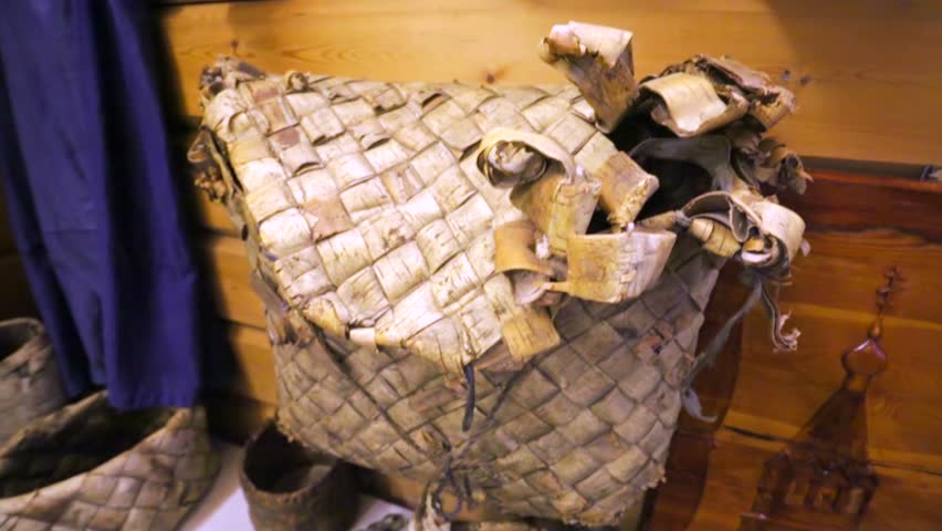 Header of hanaper