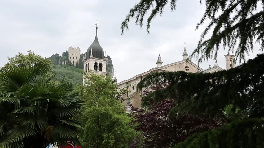 Header of arco