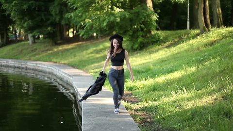 Girl walked. Girl Walking in the Park. Girls in the Park участницы. Girl walk in Park. Girl Walking in the empted Park.