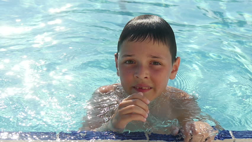 Pre-Teen Girl Going Underwater In The Pool Stock Footage -5443