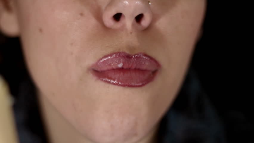 Teen Kid Chewing Bubble Gum And Blowing Bells With It. Candy, Sugar - 852x480 - jpeg Teen Open Mouth Pov
