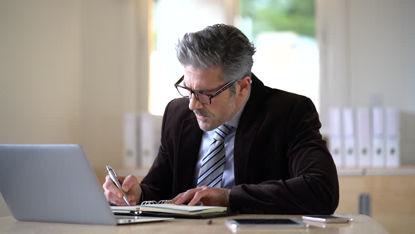 Header of attorney
