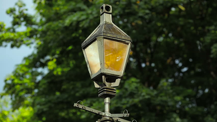 Header of candelabrum