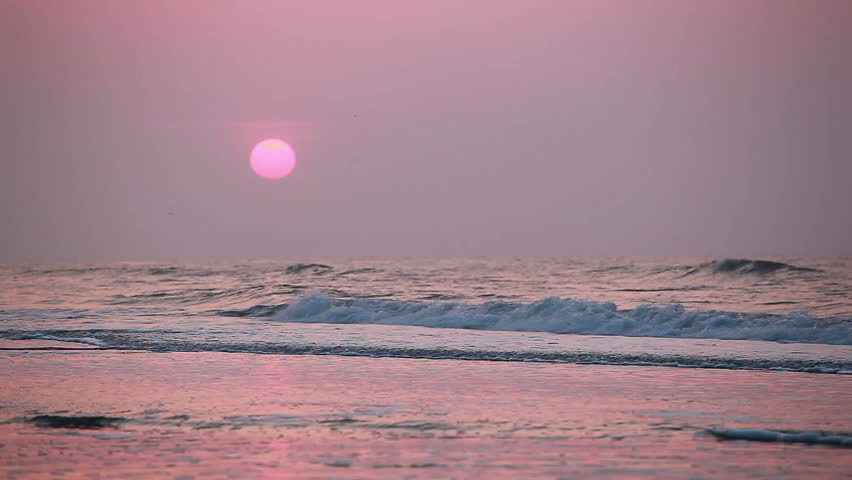 Pretty Pink Sea Sunrise (sunrise Over Ocean Showing Pink Sky And Sun ...