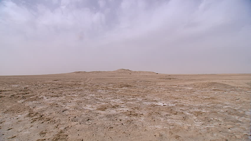 IRAQ - CIRCA 2002: Eridu, Tell Abu Shahrain, Iraq. MEDIUM View Of The ...