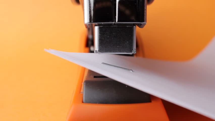 Header of stapler
