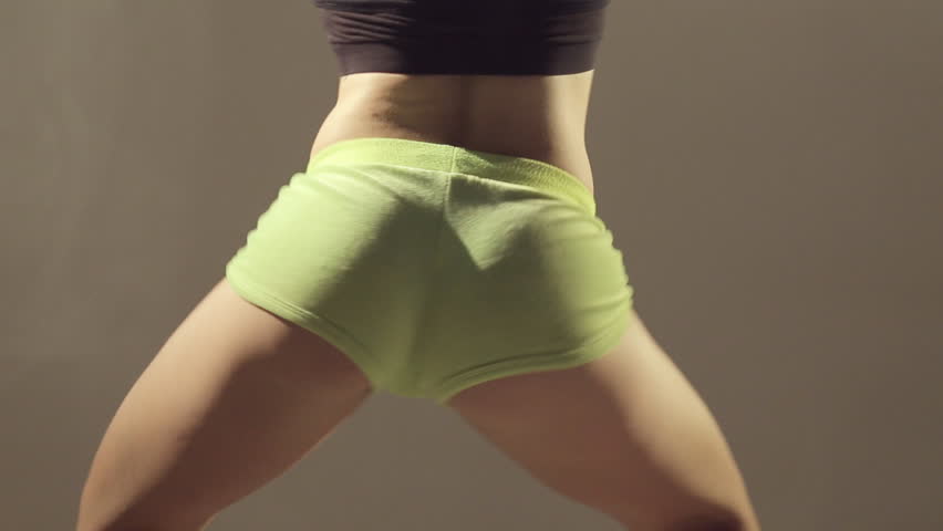 Girls Shaking Booty